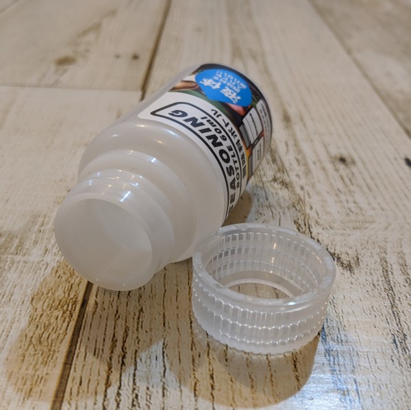 100均のセリアでナルゲン風の液体ボトルが売ってるぞ 燃料用アルコール容器として使えるかも バイクと