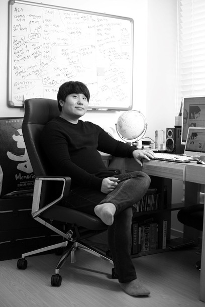 壮絶な復讐劇が話題 復讐の毒鼓 連載記念インタビュー プレゼントキャンペーンも開催 Line マンガ公式ブログ