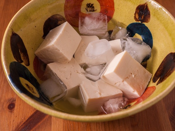 小池田マヤ　直筆イラストサイン本「波飛沫せし家政婦さん」 小池田マヤ 直筆イラストサイン本「波飛沫せし家政婦さん」