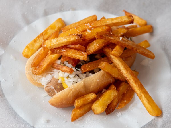 鍋に弾丸を受けながら」（森山慎／青木潤太朗）のホットドッグ・アンド