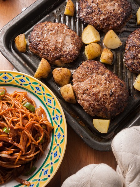 小池田マヤ　直筆イラストサイン本「波飛沫せし家政婦さん」 小池田マヤ 直筆イラストサイン本「波飛沫せし家政婦さん」 小池田