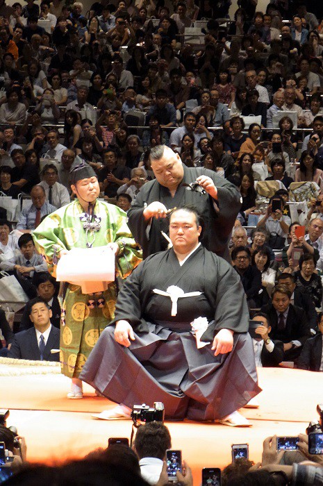 稀勢の里引退荒磯襲名披露大相撲 : 東京倶樂部☆CLUB TOKYO