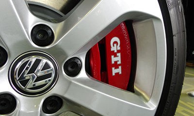 スタッフ日誌】VW Golf7 GTI Performance Front Brake Kit発売開始 : maniacs Blog