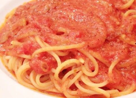 カプリチョーザ トマト と ニンニク レシピ イタリア料理店のカプリチョーザの人気メニューの トマトと