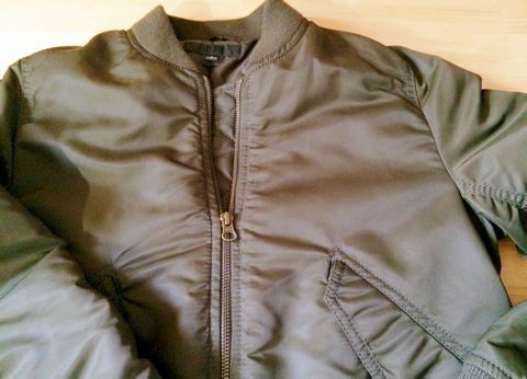 ユニクロの「MA-1ブルゾン」の使用感レビュー！羽織るだけでトレンド