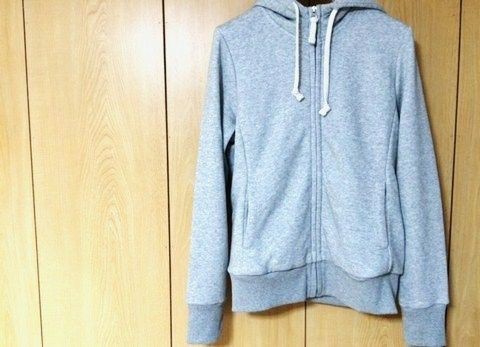 ユニクロの「ボアスウェットフルジップパーカ」の使用感レビュー！ボア