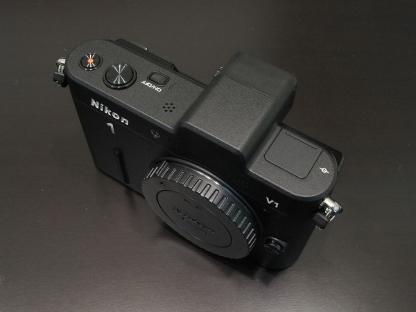 雑]「Nikon 1 V1 薄型レンズキット」購入 : チミンモラスイ！