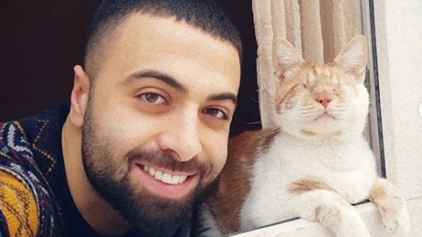 猫を愛し猫に愛されるトルコのピアニスト サーパーさん宅の全盲の猫ヴェイセル逝く マランダー 猫を愛し猫に愛されるトルコのピアニスト サーパーさん宅の全盲の猫ヴェイセル逝く マランダー
