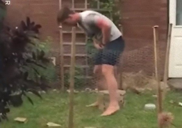 待て待て待て待て お願い止まって 逃げ回るウサギを捕まえるのは結構大変だった件 マランダー