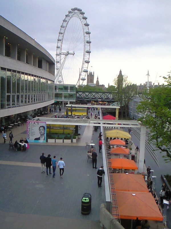 ｻｳｽﾊﾞﾝｸｾﾝﾀｰの無料ｲﾍﾞﾝﾄ Southbank Centre Free Events ﾛﾝﾄﾞﾝ 穴場 ﾀﾀﾞｶﾞｲﾄﾞ写真編 London Photo Guide Blog Nemi