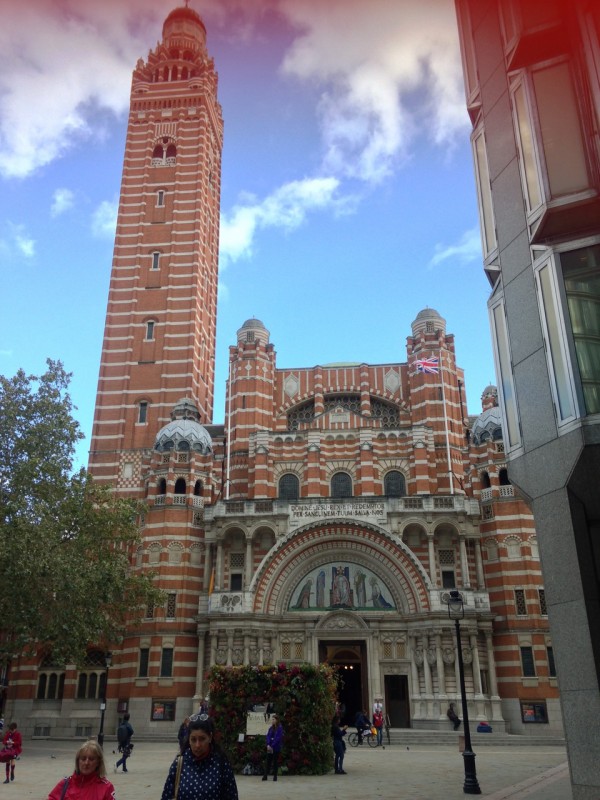 ｳｴｽﾄﾐﾝｽﾀｰ大聖堂 Westminster Cathedral のｶﾌｪ ｼｮｯﾌﾟ ﾀﾜｰｷﾞｬﾗﾘｰ ﾛﾝﾄﾞﾝ 穴場 ﾀﾀﾞｶﾞｲﾄﾞ写真編 London Photo Guide Blog Nemi