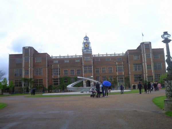 ﾛﾝﾄﾞﾝから分 ﾊｯﾄﾌｨｰﾙﾄﾞﾊｳｽ Hatfield House 行き方 ﾛﾝﾄﾞﾝ 穴場 ﾀﾀﾞｶﾞｲﾄﾞ写真編 London Photo Guide Blog Nemi