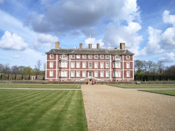 ﾛﾝﾄﾞﾝ南西hidden Gem的邸宅訪問 Ham House お庭 ﾛﾝﾄﾞﾝ 穴場 ﾀﾀﾞｶﾞｲﾄﾞ写真編 London Photo Guide Blog Nemi