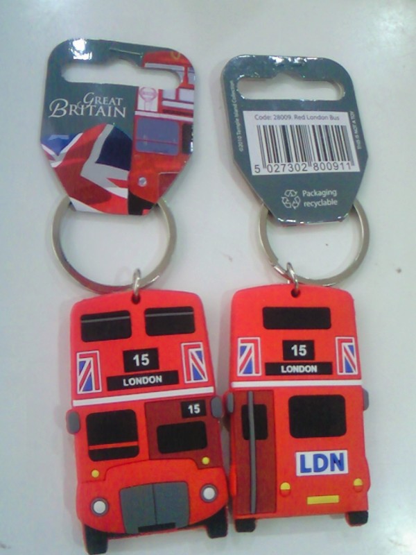 英国のばらまき用おみやげ--ﾀﾞﾌﾞﾙﾃﾞｯｶｰﾊﾞｽのｷｰﾎﾙﾀﾞｰ : ﾛﾝﾄﾞﾝ(穴場)ﾀﾀﾞ