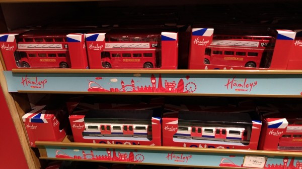 【希少品❣️】ロンドンHamleys Barbie ロンドンハムリーズ 希少品❣️】ロンドンHamleys Barbie ロンドンハムリーズ 希少品