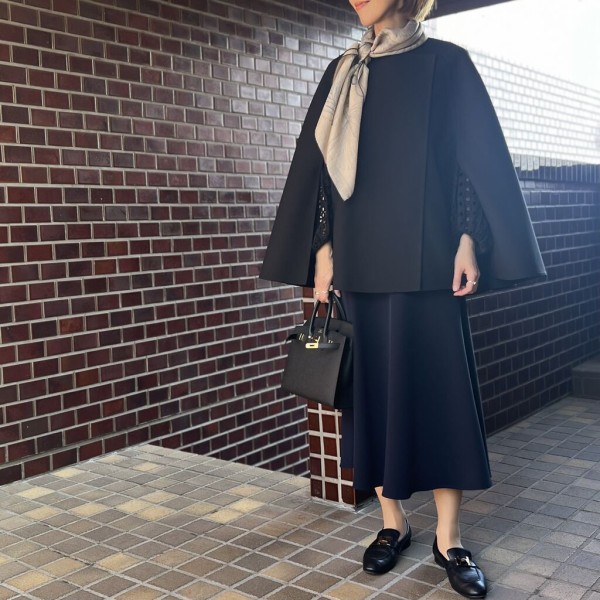 一枚欲しかった辛口のケープコートはエストネーションで🤍 : 品