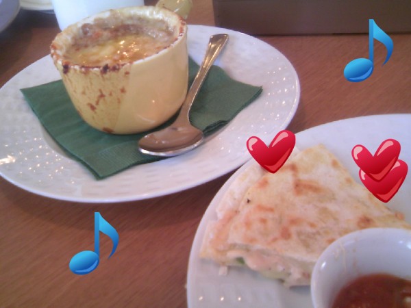 オニオングラタンスープとメキシカンケサディーヤ 旅する惑星 オニオングラタンスープとメキシカンケサディーヤ 旅する惑星