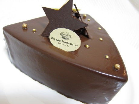 番外編５６ Pierre Marcolini ピエールマルコリーニ のクリスマスケーキ 食いしん坊すけの食べ歩き日記