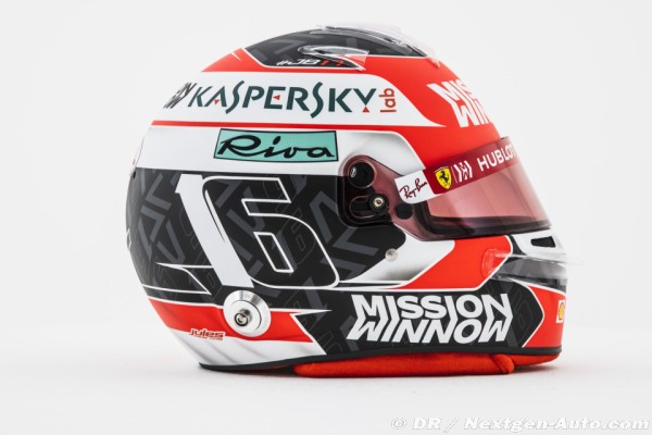 シャルル・ルクレール ヘルメット写真 レーシングスーツ写真：2019年F1 