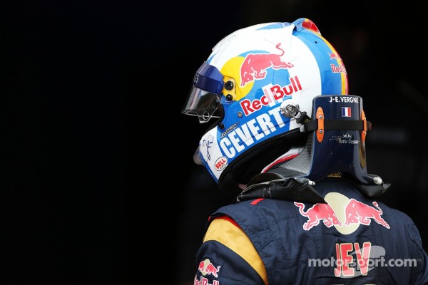 ライコネンのヘルメット、ジェイムズ・ハントは一転許可に : F1通信