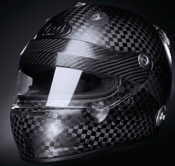 F1ヘルメット： ザイロン製バイザーでさらに安全に : F1通信