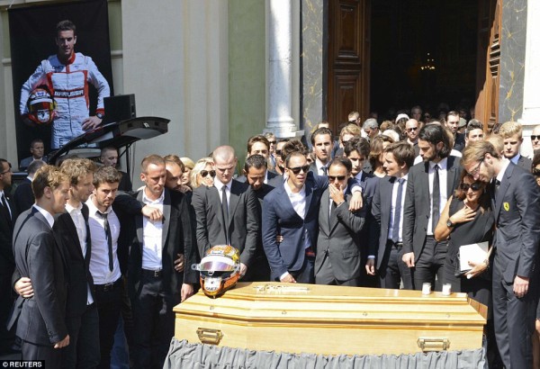 ジュール ビアンキの葬儀 写真19枚 F1通信