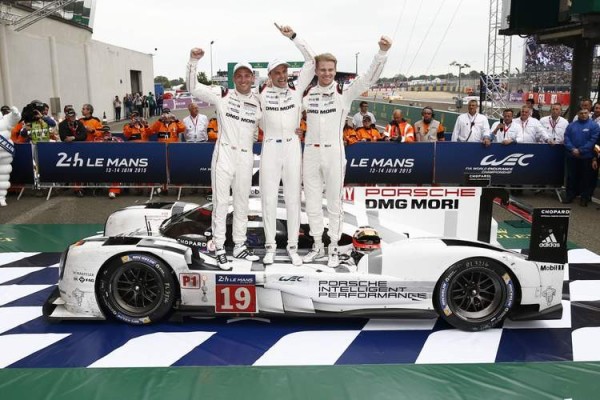 ニコ・ヒュルケンベルグ、ル・マン優勝 動画: ポルシェが