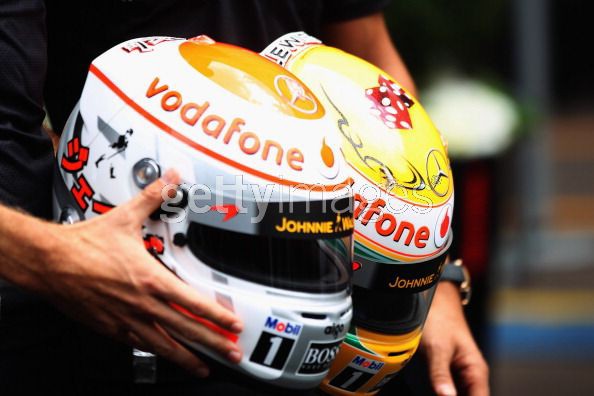 JFC F1 ヘルメット ジェンソン・バトン 2012日本GP 1/12 ジェンソン・バトン F1日本GP 特別ヘルメット 【 F1-Gate .com 】