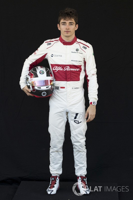 シャルル・ルクレール レーシングスーツ写真：2018年F1 : F1通信