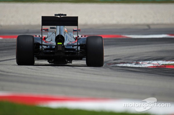 マクラーレン・ホンダMP4-30 走行写真 : F1通信