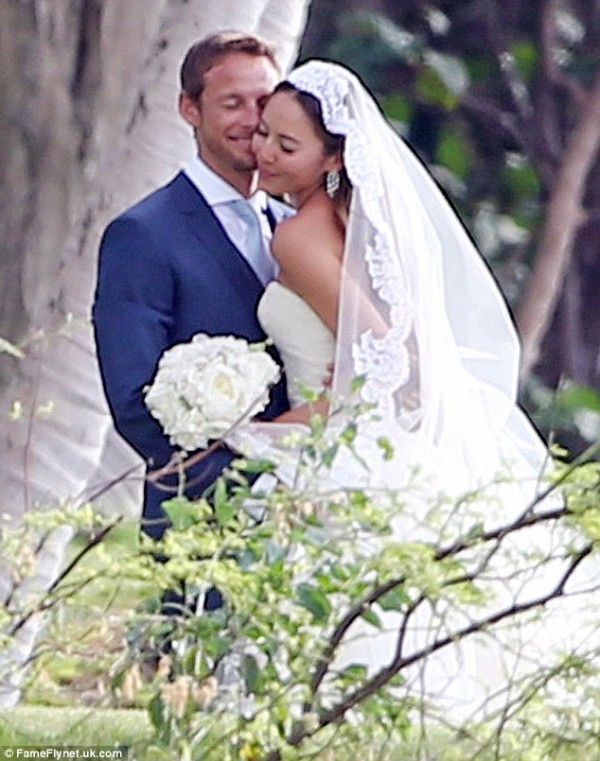 ジェンソン バトンと道端ジェシカ ハワイで結婚式 写真17枚 F1通信