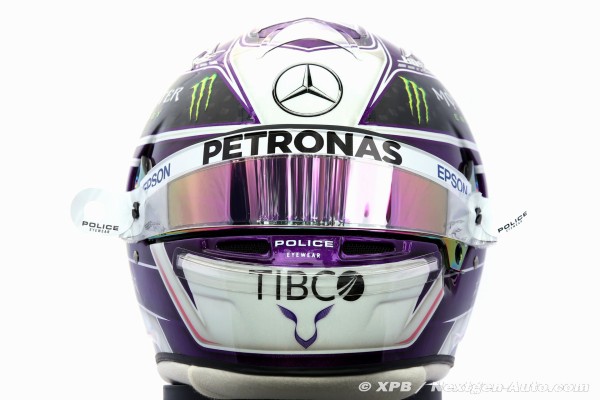 ルイス・ハミルトン ヘルメット写真 レーシングスーツ写真 2020