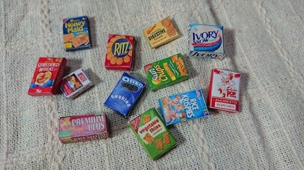 ミニチュア 愛しのお菓子のパッケージ達 カラフルキュートな世界へ