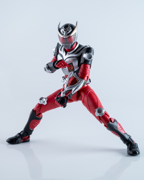 レビュー】S.H.figuarts 仮面ライダー龍騎 真骨彫製法 : 関節フィギュア庫