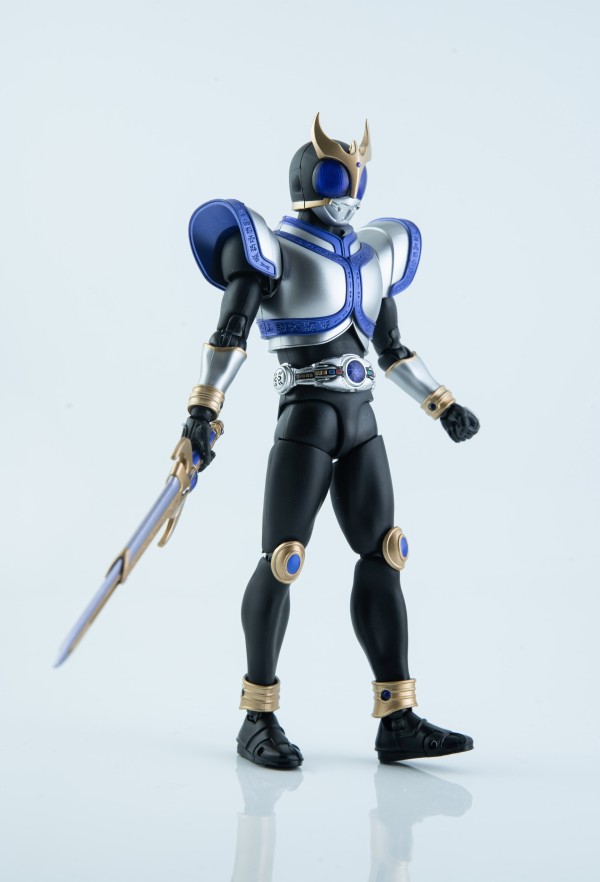 SHFiguarts 仮面ライダー クウガ タイタンフォーム S.H.Figuarts 仮面ライダークウガ タイタンフォーム | 魂ウェブ