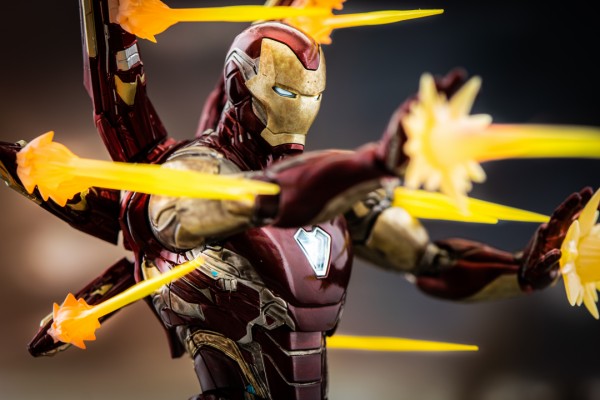 S H Figuarts アイアンマン マーク85 Final Battle Edition アベンジャーズ エンドゲーム 関節フィギュア庫