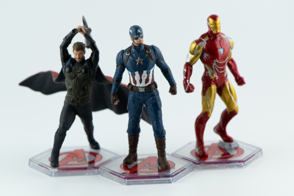 簡易レビュー】ディズニーストア アベンジャーズ エンドゲーム メガ