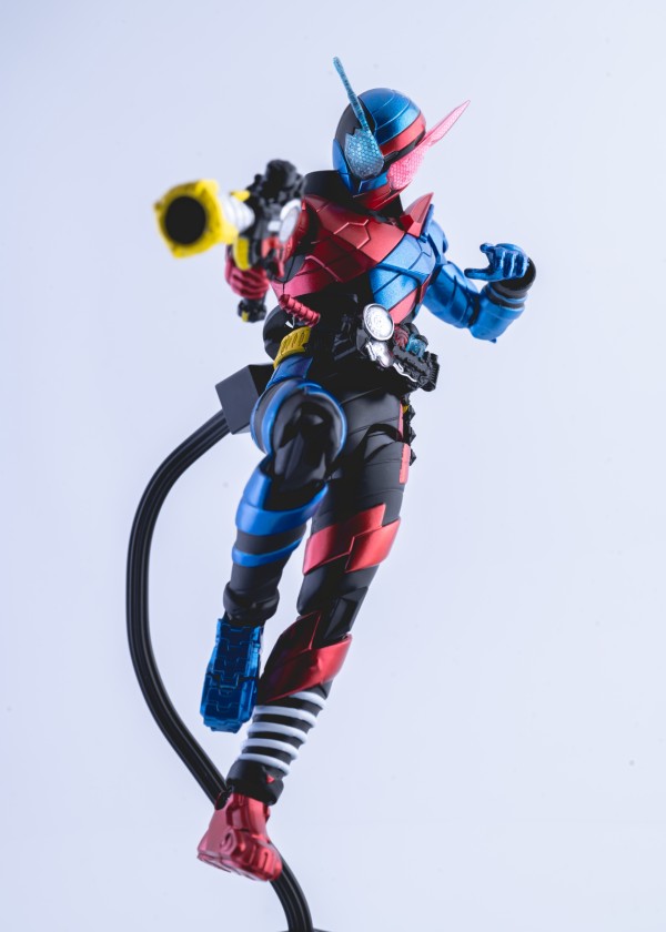 レビュー】S.H.Figuarts 仮面ライダービルド ラビットタンクフォーム