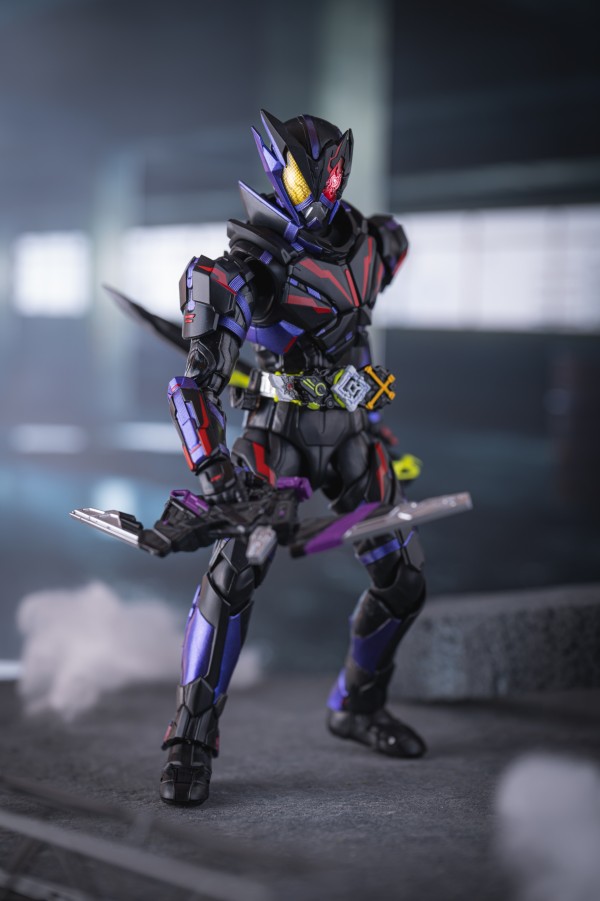 フィギュアーツ　仮面ライダー滅 アークスコーピオン 41pwVxU9QvL._AC_UF894,