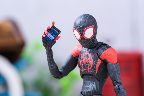 千値練 スパイダーマン:スパイダーバース マイルス・モラレス フィギュア Amazon.co.jp: 千値練(Sentinel) スパイダーマン：スパイダー