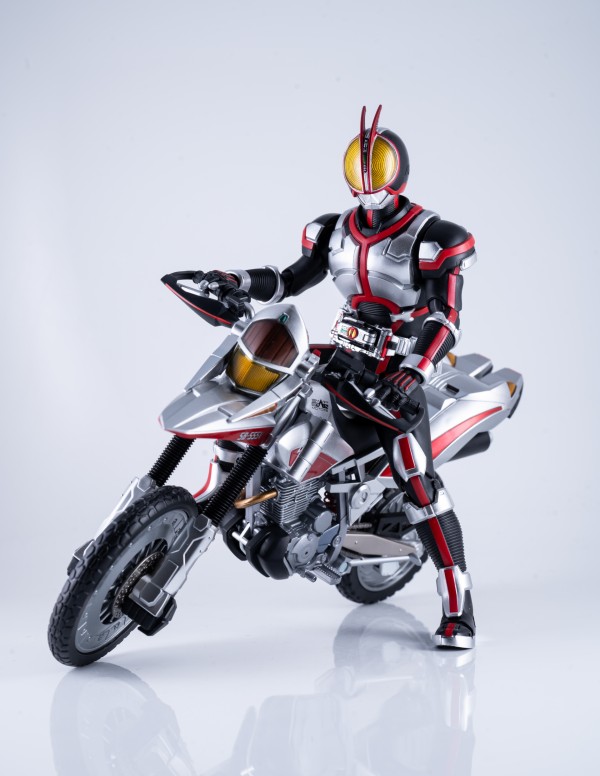 S.H.Figuartsオートバジン（ビークルモード） S.H.Figuarts オートバジン（ビークルモード） | 仮面ライダー