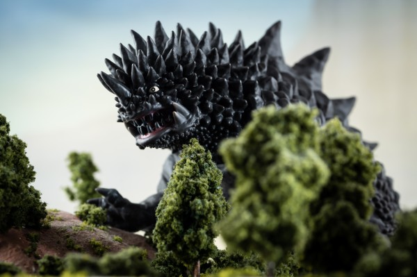 ウルトラマン  大怪獣シリーズ　マグラ Amazon.co.jp: ウルトラ大怪獣シリーズ5000 マグラー 大怪獣