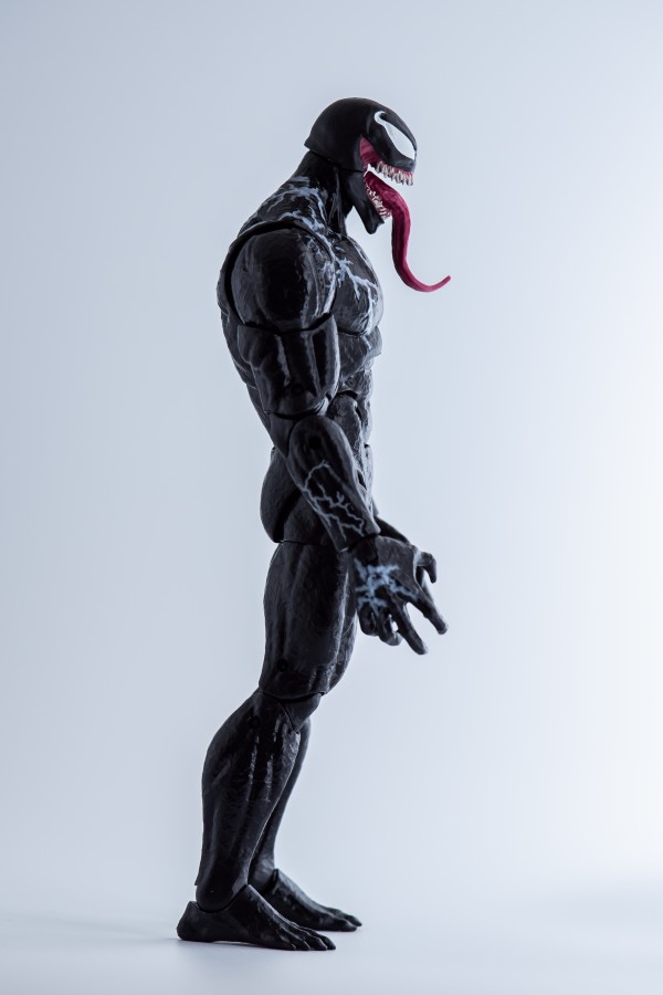 レビュー】マーベルレジェンド ヴェノム（実写映画版） : 関節フィギュア庫