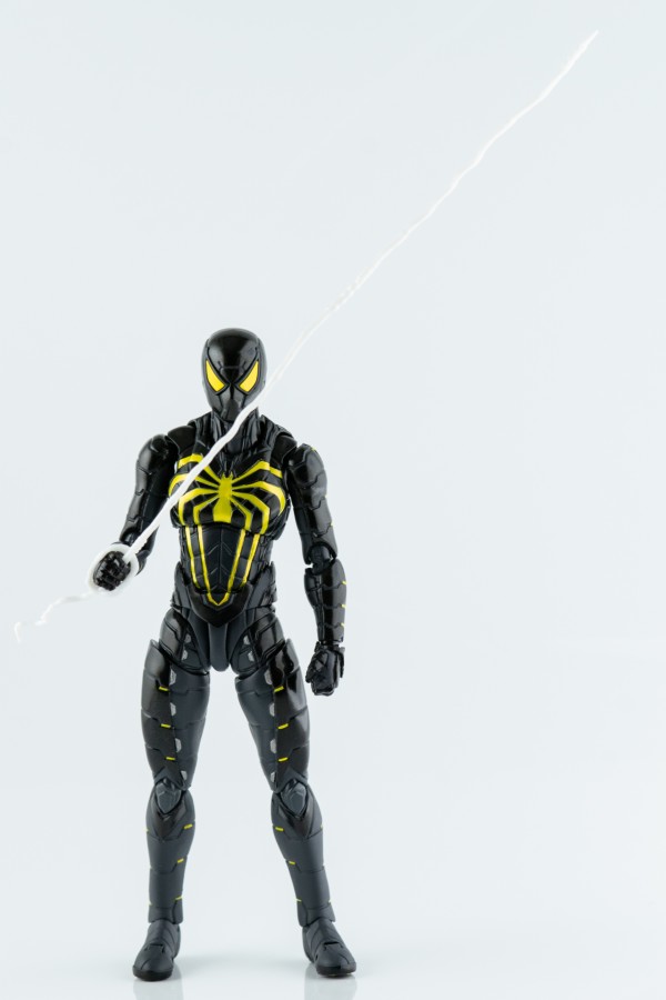 レビュー】S.H.figuarts スパイダーマン アンチオックスーツ : 関節