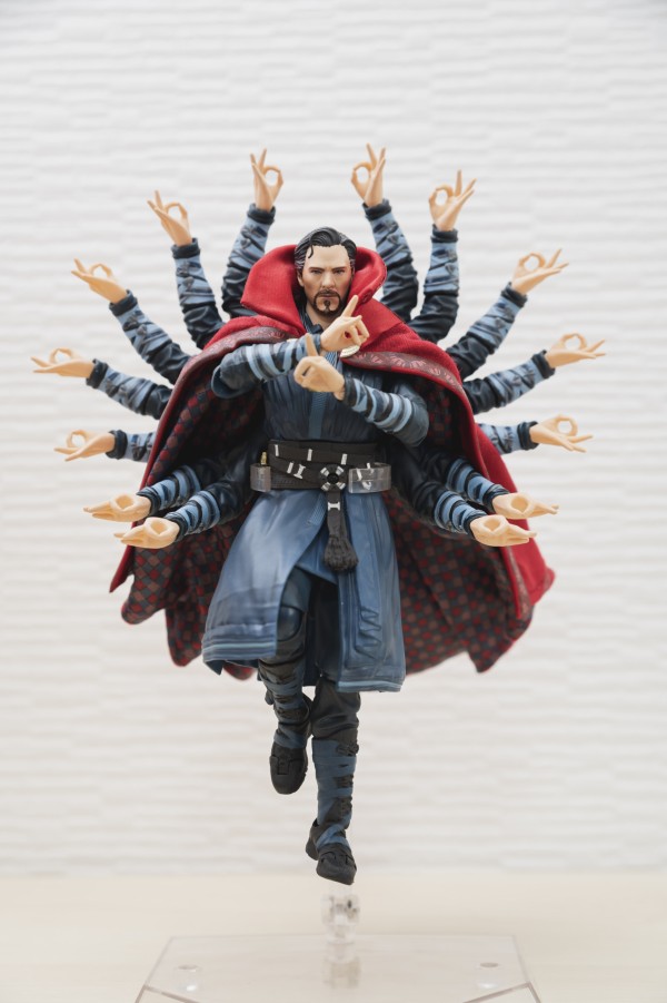 MAFEX ドクター・ストレンジ フィギュア 81xE2EzqHOL._UF350,350_QL50_.jpg
