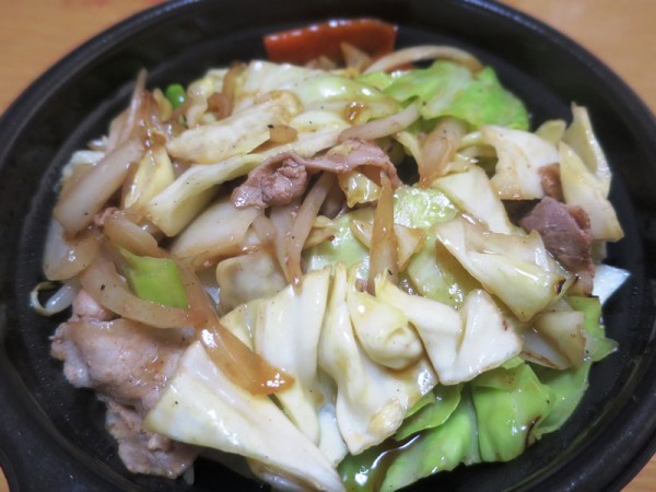 ほっともっとで牛キャベ丼 肉野菜炒めおかず のんびりと高知で