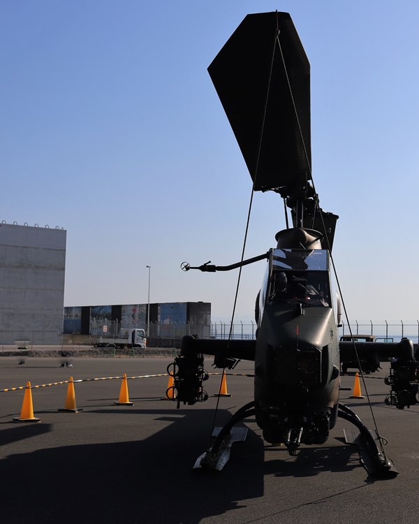 高知新港にて「ミリまつり高知」を見た3．コブラ(AH-1S)を見た