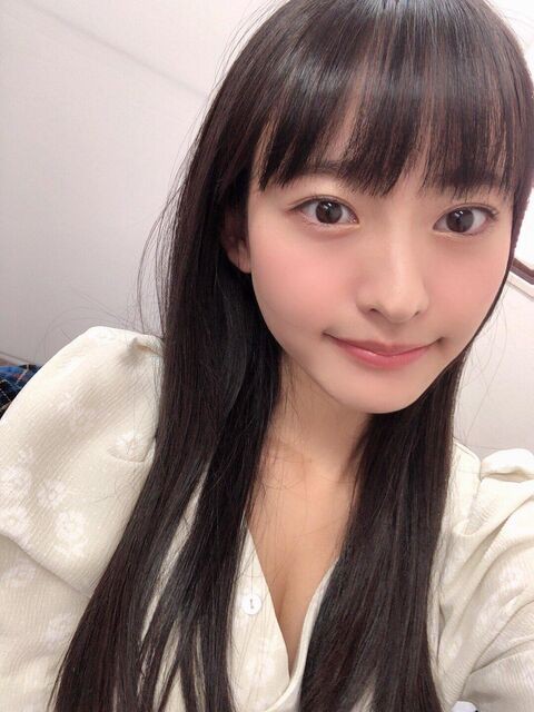 口 が 大きい 女性 口の大きい女性は浮気性で 唇は性器を象徴 顔や体の各パーツから予測される性格や運勢 人 の容貌や形 体の特徴や動作で性格 運勢が 人相はあなたの心を映す鏡 Stg Origin Aegpresents Com