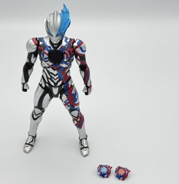 S.H.フィギュアーツ ウルトラマンブレーザー レビュー : 玩具YOUα