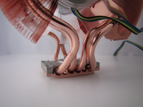 ZALMANの全銅製CPUクーラー『CNPS9900 LED』 : BlogなMaterialisticA